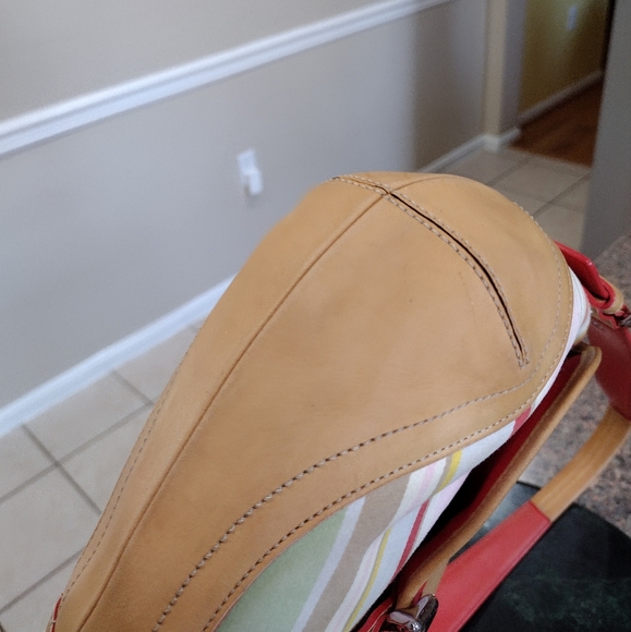 Coach Soho Daisy Shoulder Bag - Picture 11 of 17